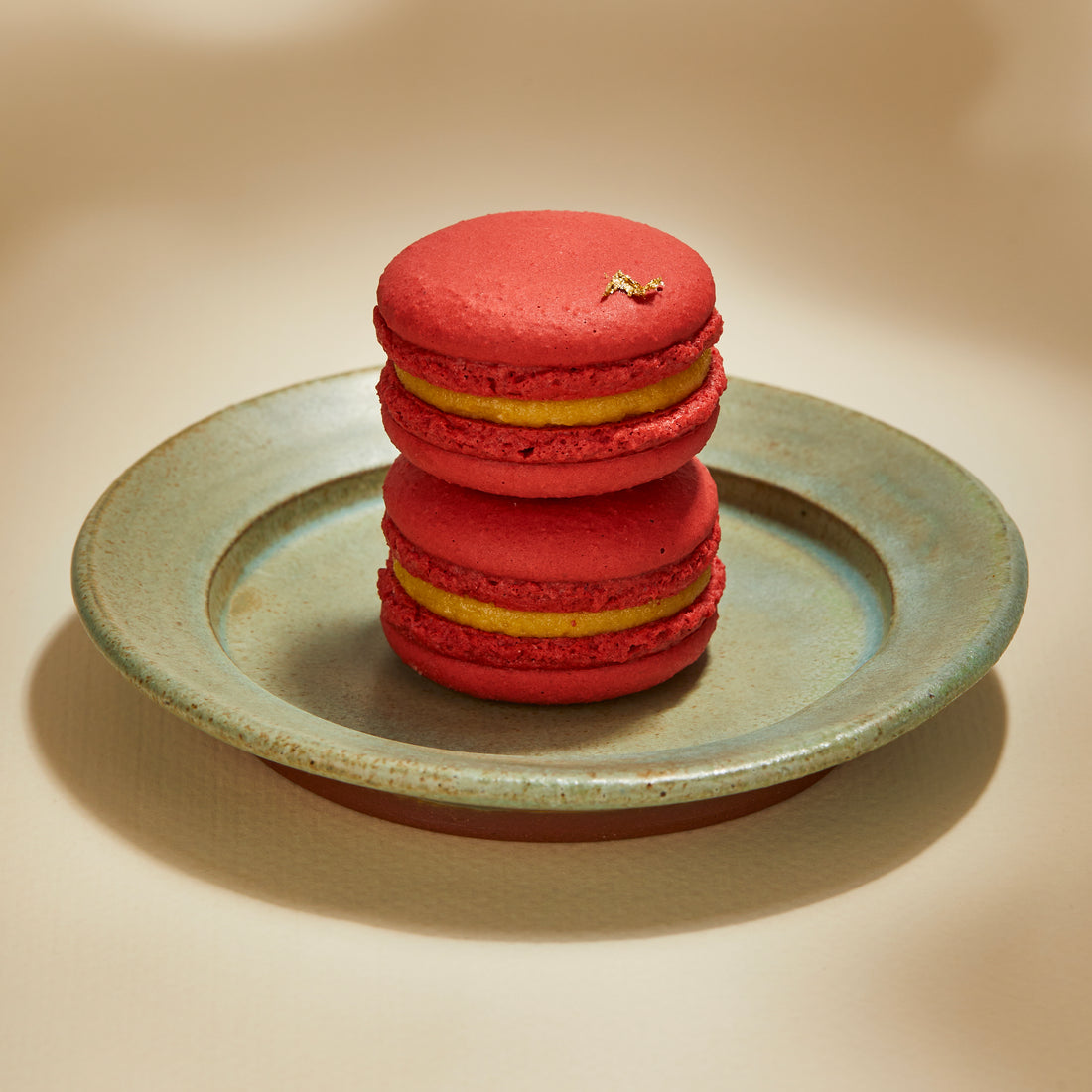 Bánh Macaron Trứng Muối Truffle